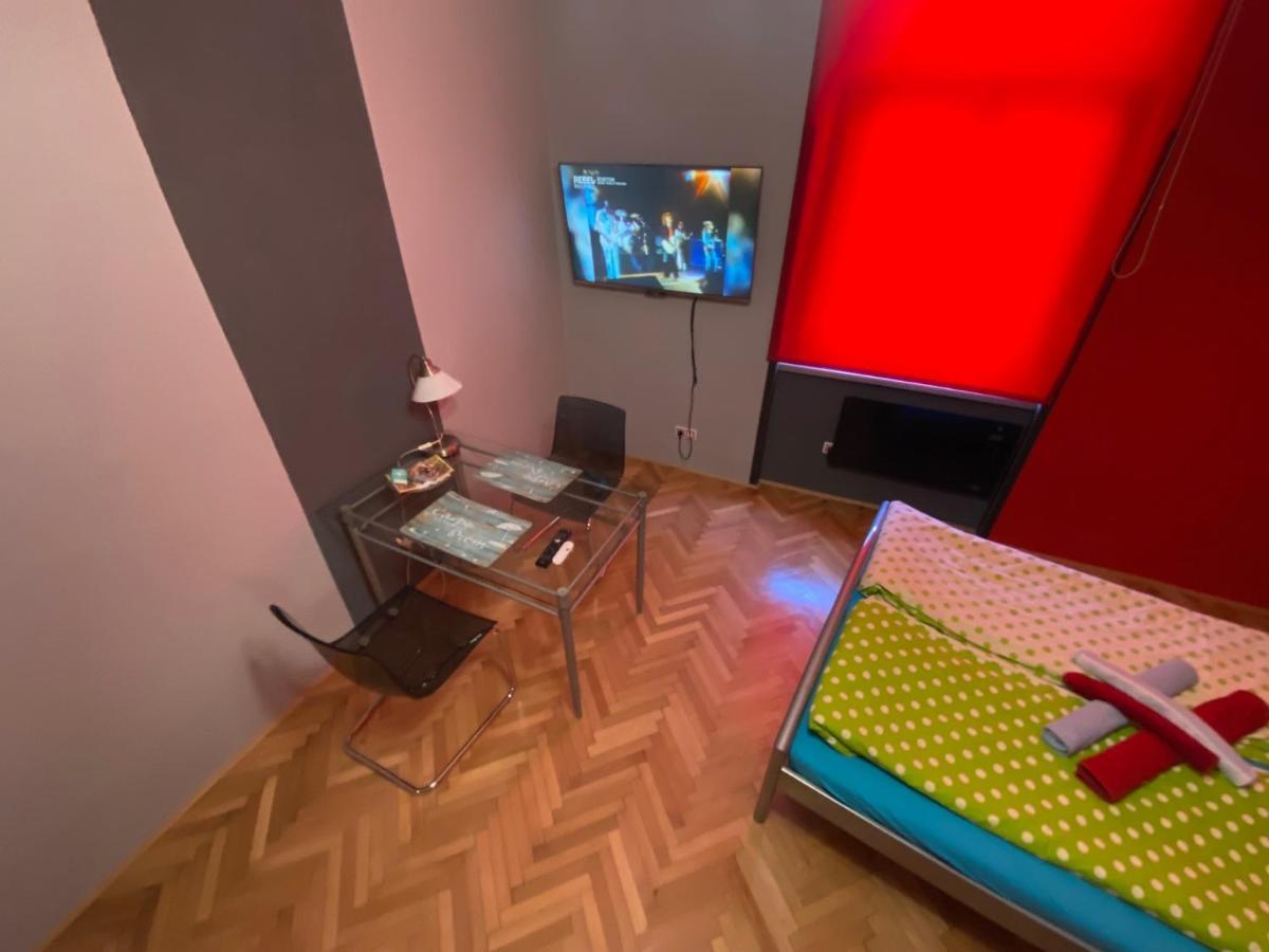 براغ Apartment B42 Bed And Cafe المظهر الخارجي الصورة