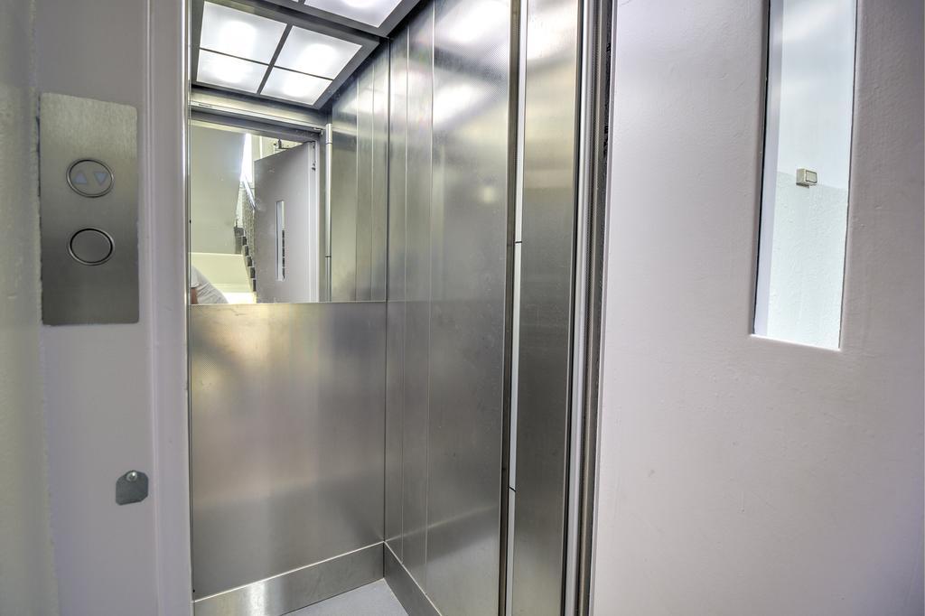 براغ Apartment B42 Bed And Cafe المظهر الخارجي الصورة